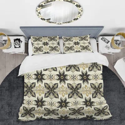 Design Art Brown Beige Floral Garden Beauty Iii - Transitional Duvet Cover Set In Brown;gray