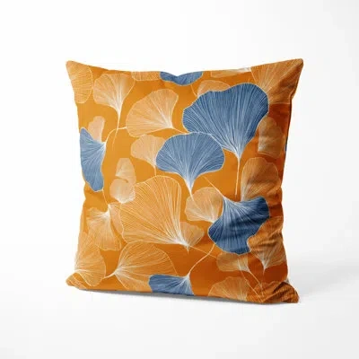 Design Art Coastal Decorative Cushion - Abstract Beachy Shellfish Printed Throw Pillow In Blue;white