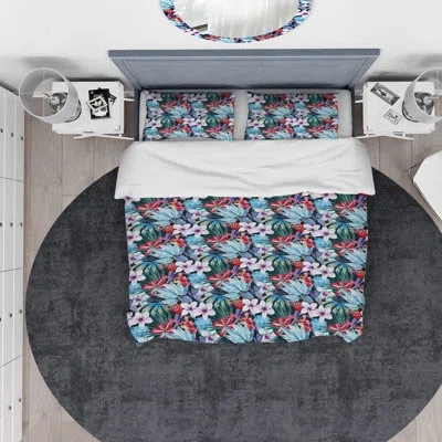 Design Art Designart Blossoming Lilies And Hibiscus Duvet Cover Set In Red,blue