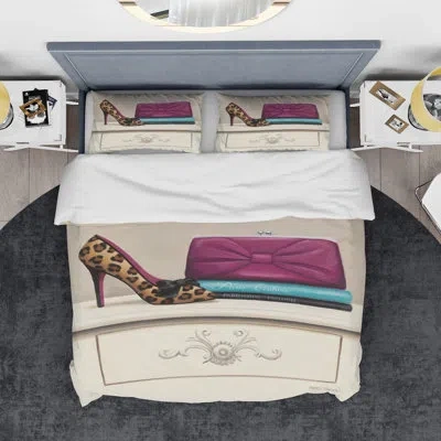 Design Art Fashion And Avenue High Heels I Duvet Cover Set In Beige