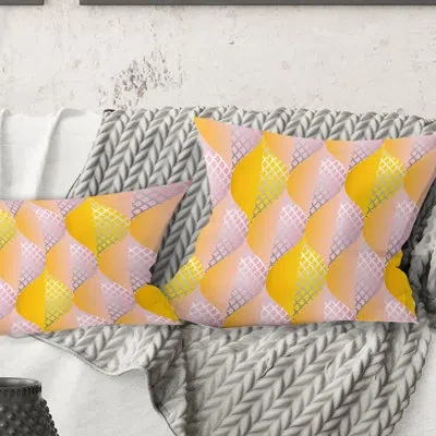 Design Art Golden Geometrical Diamond Pattern Iv - Mid-century Modernprinted Throw Pillow In Pink