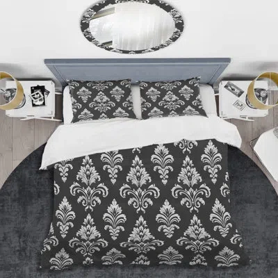 Design Art Gray White Damask Patterns Iii - Transitional Duvet Cover Set In White;gray