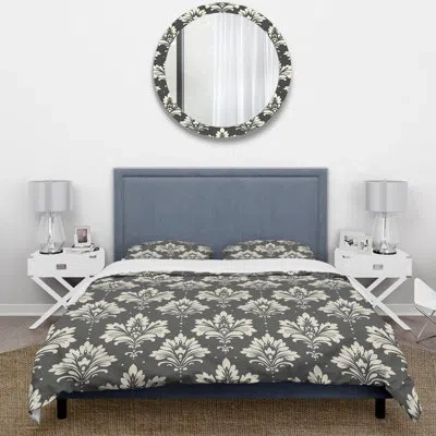 Design Art Gray White Traditional Damask Print Iii - Traditional Duvet Cover Set In White;gray
