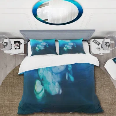 Design Art Light Blue Drip In Ocean Of Blue And Turquoise - Modern Duvet Cover Set - Microfiber Polyester In Blue,black