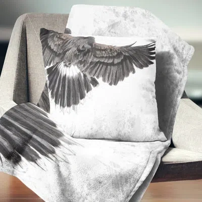 Design Art Low Flying Eagle - Animal Printed Pillow