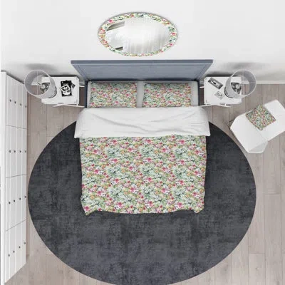 Design Art Mint Bouquet Of Flowers Duvet Cover Set In Green