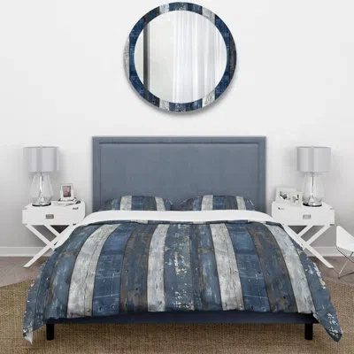 Design Art Navy Blue And Silver Wood Plank Ii - Farmhouse Duvet Cover Set In White;navy