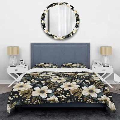 Design Art Nostalgia White And Green Floral Pattern Delight - Floral Duvet Cover Set In White;green