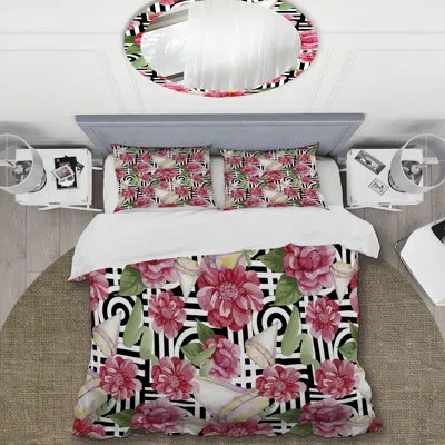 Design Art Pink Roses And Green Leaf - Floral Duvet Cover Set - Microfiber Polyester In White;pink
