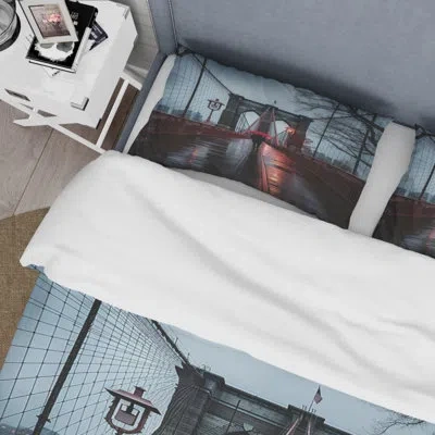 Design Art Red Grey New York Brooklyn Bridge I - New York Duvet Cover Set - Microfiber Polyester In Gray;red