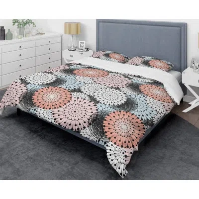 Design Art Retro Abstract Flower I Mid-century Duvet Cover Set In Black,pink