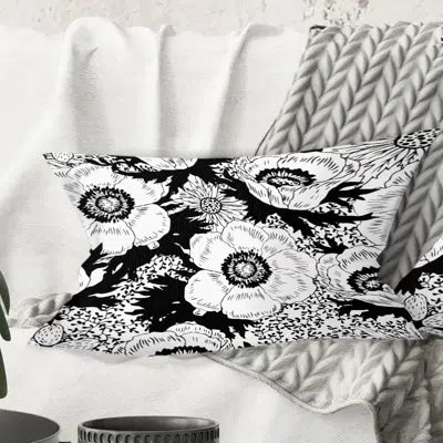 Design Art Retro Monochrome Flowers Pattern - Mid-century Modernprinted Throw Pillow In Black