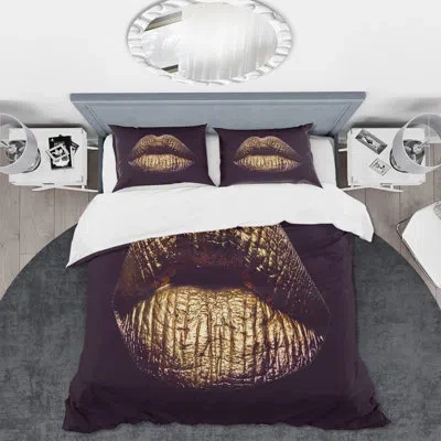 Design Art Sexy Golden Metallized Female Lips Ii - Modern Duvet Cover Set - Microfiber Polyester In Black,gold