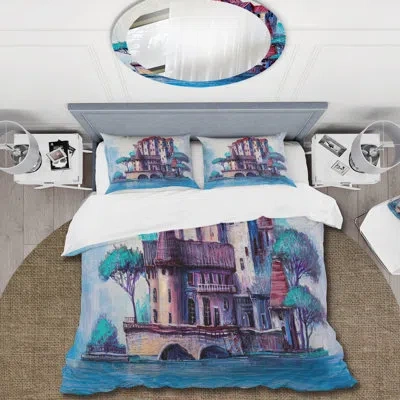 Design Art Skyscrapers By The Bridge In Ancient City - Traditional Duvet Cover Set - Microfiber Polyester In Red