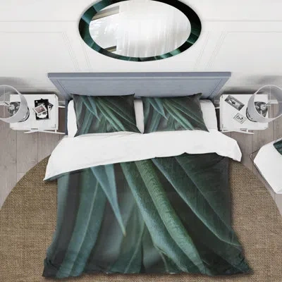 Design Art Tropical Dark Green Leaves - Tropical Duvet Cover Set - Microfiber Polyester In Black;green