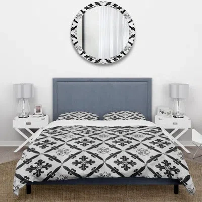 Design Art Vintage Black Floral Mosaic Tiles V - Floral Duvet Cover Set In Black;white