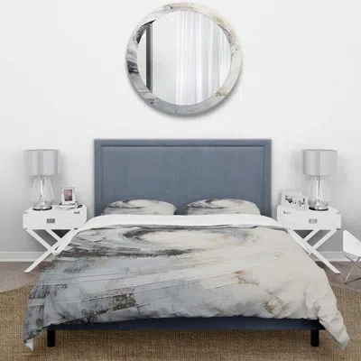 Design Art White And Grey Majestic Motion - Abstract Spirals Duvet Cover Set In White;gray