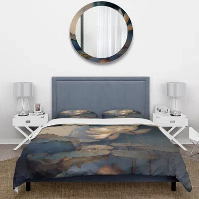 Design Art White Vintage Lotus At Dawn - Floral Lotus Duvet Cover Set - Microfiber Polyester