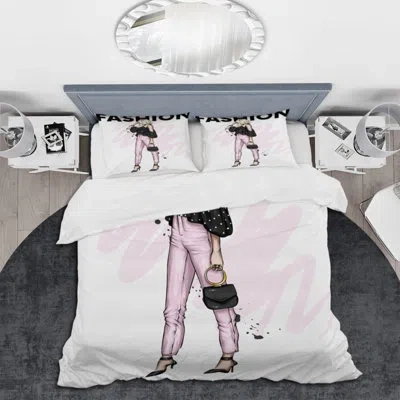 Design Art Young Woman In Pink With Little Black Handbag - Shabby Elegance Duvet Cover Set - Microfiber Polyest In Black;pink