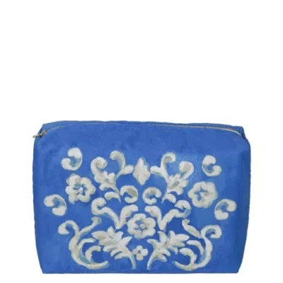 Designers Guild Isolotto Cobalt Medium Wash Bag In Blue