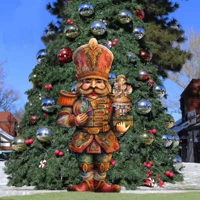 Designocracy A Romantic Ballet Of Love - Nutcracker Figurine In Multi