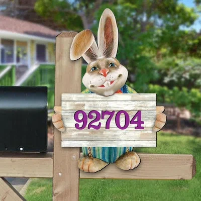 Designocracy Bunny Greeter Wall Mount