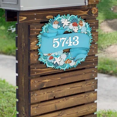 Designocracy Coastal Wreath Wall Mount