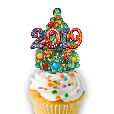 Designocracy Dated Tree Cake Topper In Green