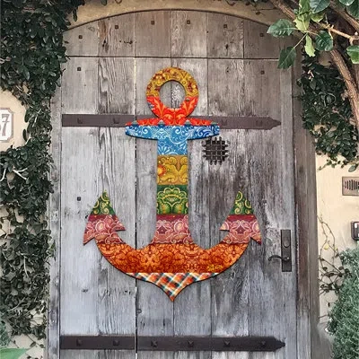 Designocracy Decorated Anchor Wooden Door Hanger In Multicolor
