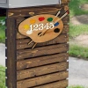 Designocracy Paint Pallet Wall Mount