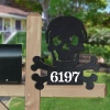 Designocracy Scull And Bones Wall Mount