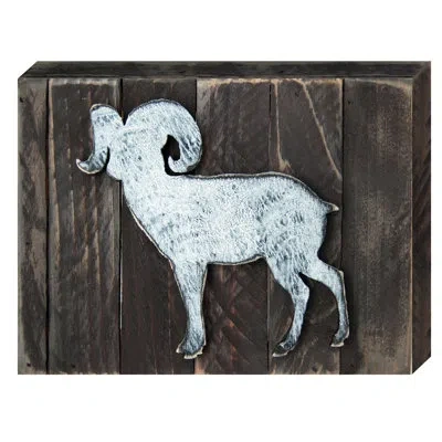 Designocracy Vintage Wildlife Wall Hanging Goat Wall Décor In White