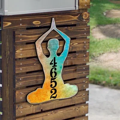 Designocracy Yoga Lotus Wall Mount