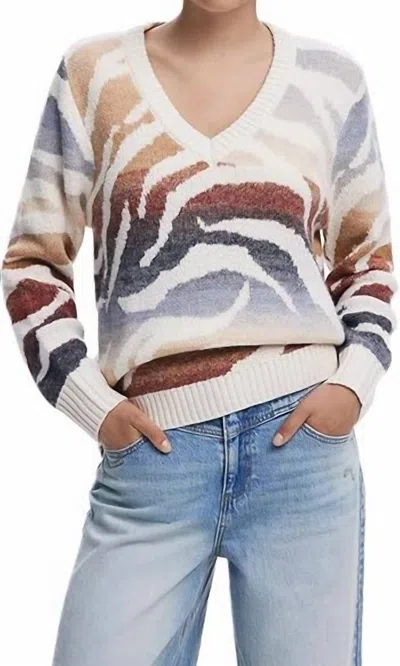 Desigual Jers Wasilla Thick Gauge Sweater In Cream In White