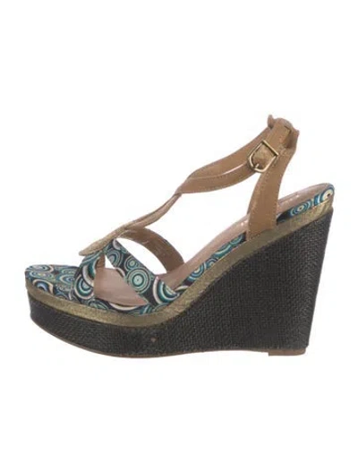 Pre-owned Desigual Printed T-strap Pumps In Blue