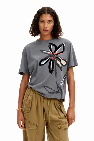 Desigual Worn-out T-shirt With Arty Flower. In Grey