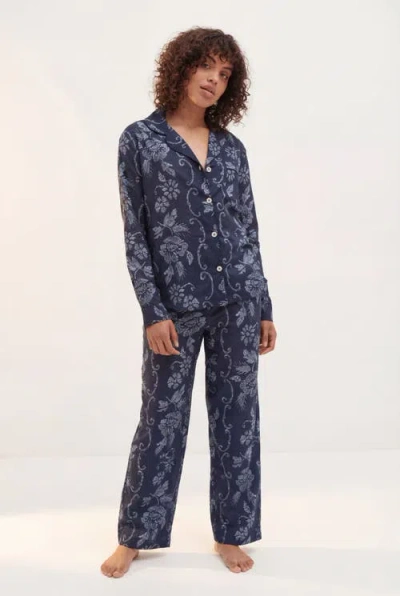 Desmond & Dempsey Long Pajama Set In Blue