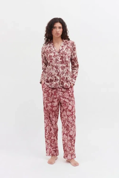 Desmond & Dempsey Long Sleeve Cotton Pajamas In Brown