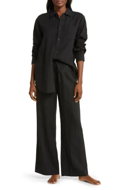 Desmond & Dempsey Long Sleeve Linen Pajamas In Plain Linen Black