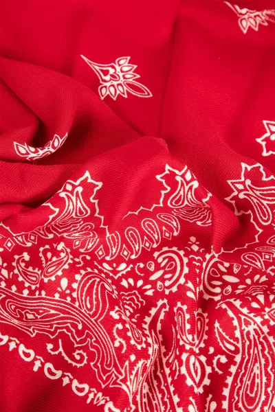 Destin Man Red Scarves