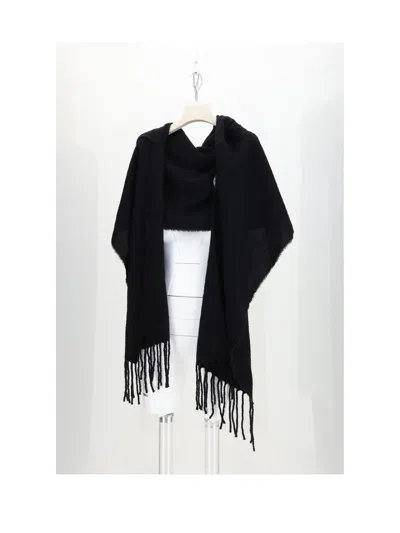 Destin Opus Capp Scarf In Black
