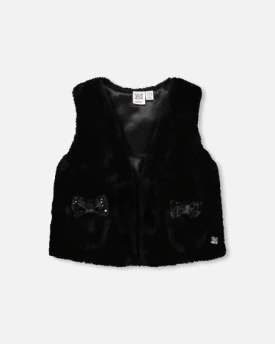 Deux Par Deux Girls' Faux Fur Vest - Big Kid In Anthracite