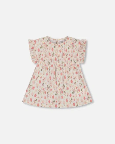 Deux Par Deux Babies'  Little Girl's Printed Seersucker Blouse With Frills Pink Flowers On Cream Background