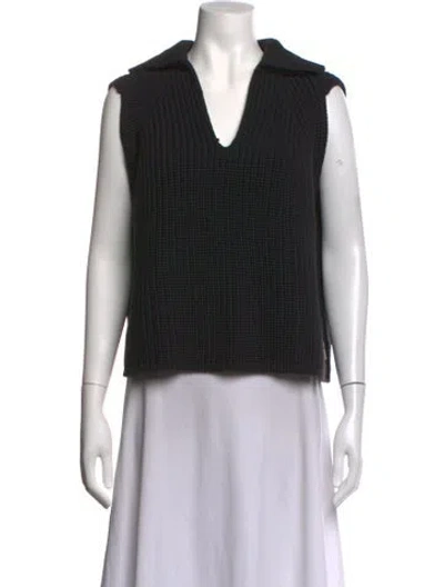 Pre-owned Deveaux Sweater In Black
