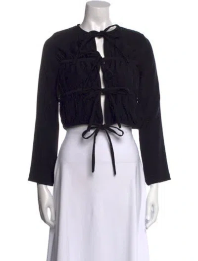 Pre-owned Deveaux V-neck Long Sleeve Crop Top In Black