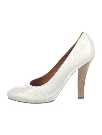Pre-owned Devi Kroell Snakeskin Pumps In White