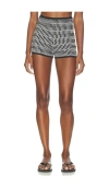 Devon Windsor Grazia Short In Gray