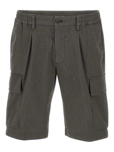 Devore Pleated Cargo Shorts In Green