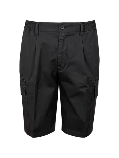 Devore Pleated Cargo Shorts In Black