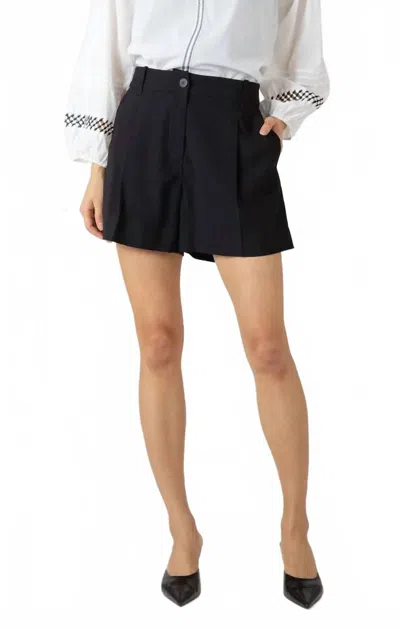 Dex Dressy Solid Shorts In Black